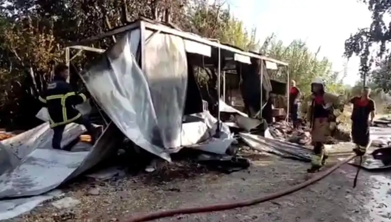 Hatay'da Konteyner Yangını Sonrası Zararlar ve Önlemler: Detaylar Açıklandı