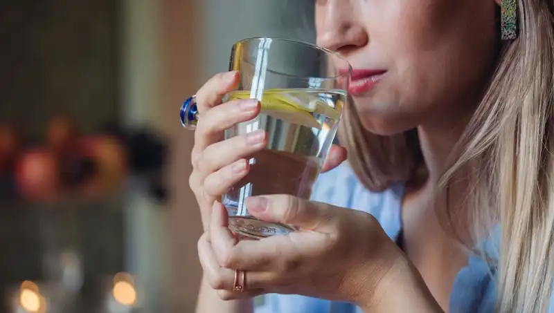 Her Sabah Aç Karnına 1 Litre Su İçmenin Sağlığınıza Faydaları