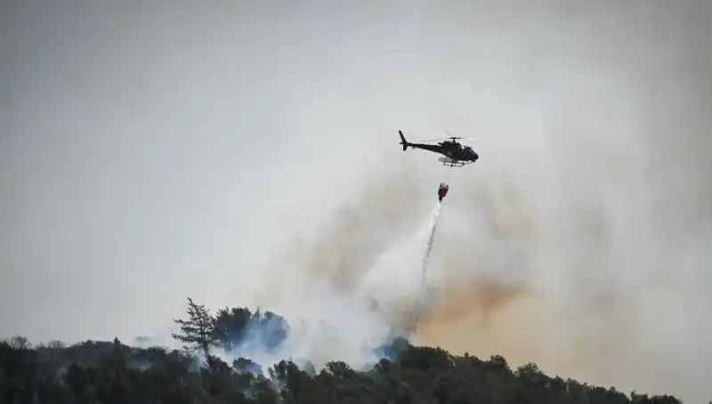 Fransa'daki Orman Yangınları: Marsilya Havalimanı Acil Olarak Kapatıldı