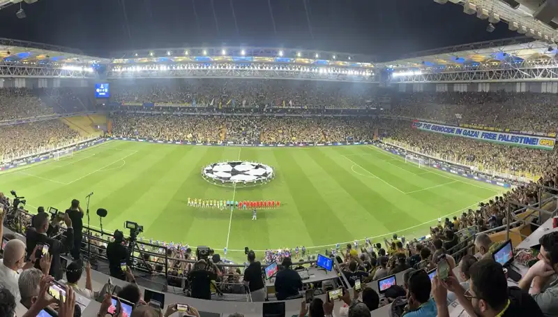 Fenerbahçe Maçında Karaborsa Bilete Gözaltı: Spor Güvenliği Yeniden Tartışılıyor