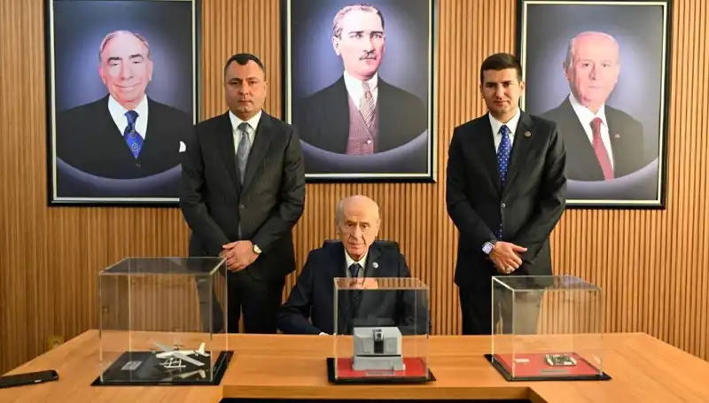 MHP Lideri Bahçeli, Ülkü Ocakları'na Ziyaretinde Önemli Mesajlar Verdi