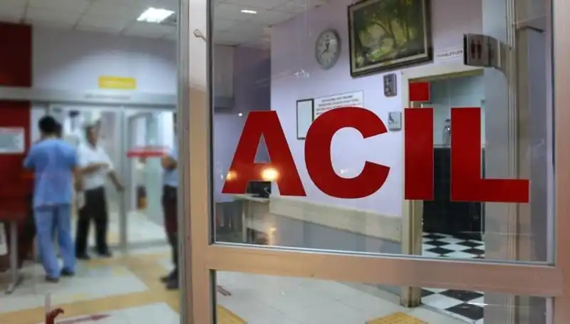 Uşak'ta Motosikletli Genç Ağaca Çarptı, Hayatını Kaybetti