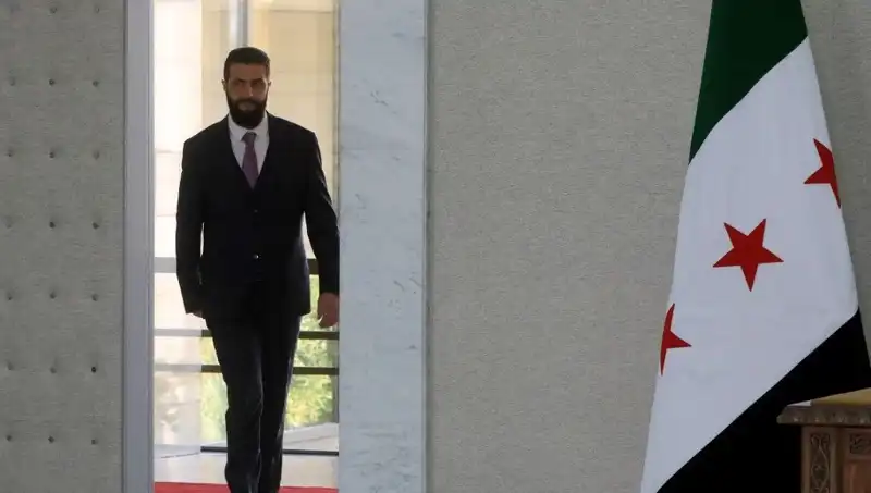 Fransa'nın Suriye Politikasında Yeni Dönem: Şara-Macron Zirvesi Neleri Getirecek?