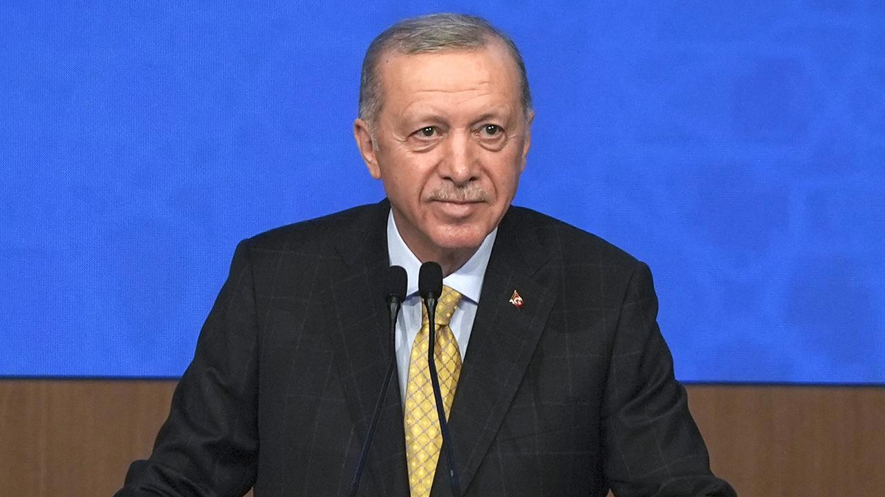 Cumhurbaşkanı Erdoğan'dan Deprem Bölgesine Müjde: Konutlar Yıl Sonu Teslim Edilecek