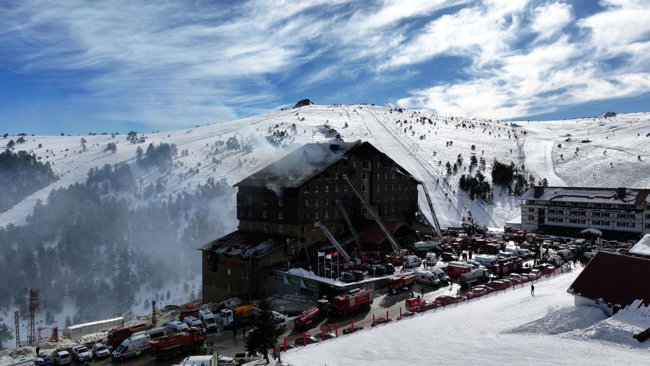 Bolu Belediyesi yanan otele "uygunluk" belgesi vermiş