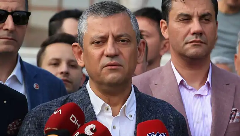 Özgür Özel'den Sert Açıklamalar: Sandığı Ortadan Kaldırma Tehdidi