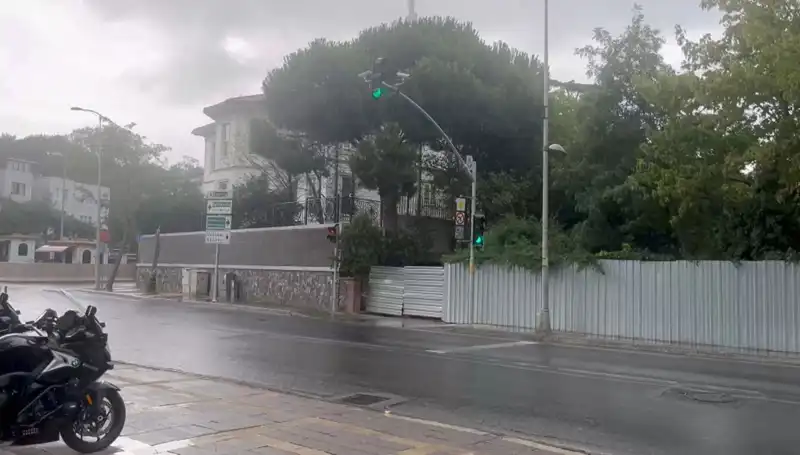 İstanbul'da Sağanak Yağışlar İle Nefes Alınan Hava Değişimi