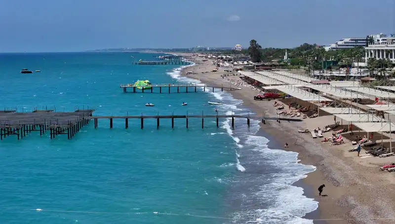 Antalya Sahillerinde Güneşli Hava: Yazı Karşılayan İklim Değişiklikleri