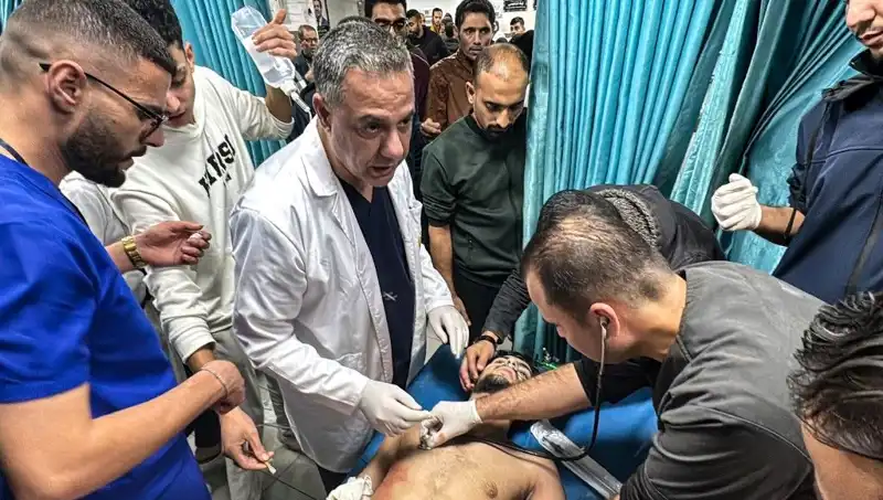 İsrail, Alıkoyduğu Filistinli Hastane Müdürünün Sağlığını Tehdit Ediyor