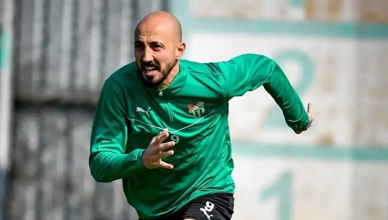 Milli Futbolcunun 2. Lig Macerası: Kariyerinde Yeni Bir Dönem Başlıyor