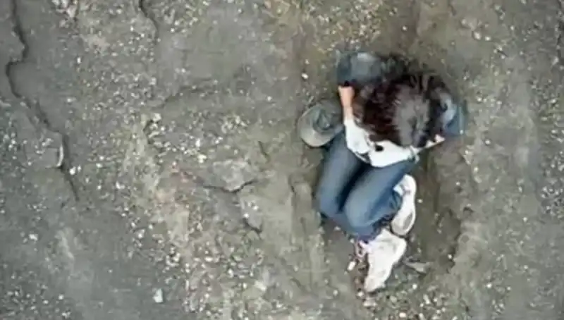 Yanardağın İçine Düşen Turist, Dört Gün Sonra Hayatını Kaybetti