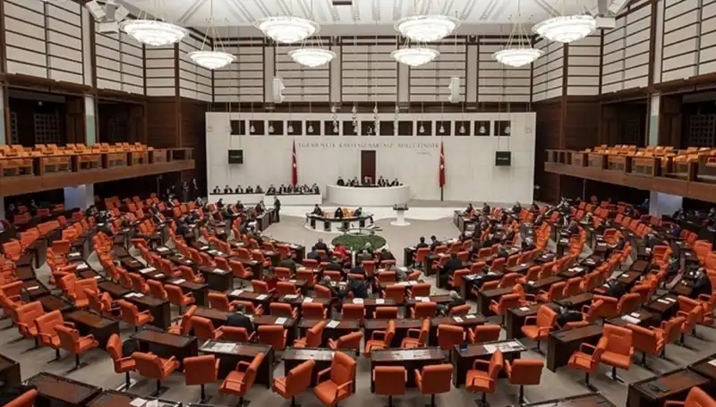 Meclis'te Gıda Zehirlenmesi İddialarına İdare Amiri Hasan Turan'dan Açıklama Geldi