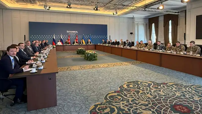 İstanbul'da Tüm Gözler 2. Barış Zirvesi'nde: Putin ve Trump'ın Stratejik Hamleleri