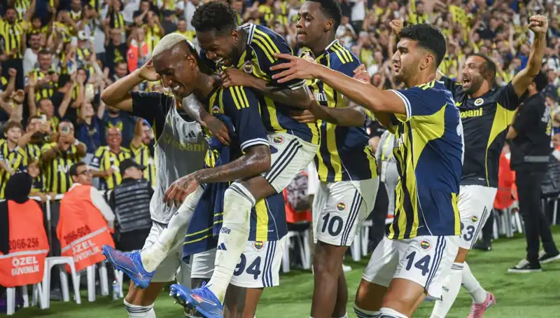 Fenerbahçe'ye Yıldız Gibi Patlayan Gelir: Turist Akını!