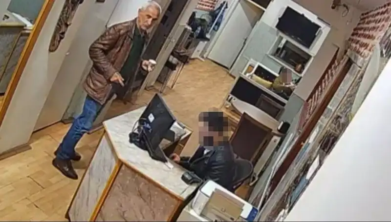 Özgür Özel'e Saldıran Selçuk Tengioğlu'nun Son Görüntüleri Sosyal Medyada Gündem Oldu