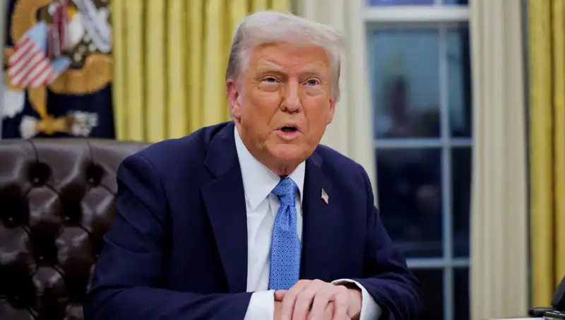 Trump’tan Herkesi Şaşırtan Açıklama: İran'dan Petrol Alan Ülkelere Yaptırım Geliyor!
