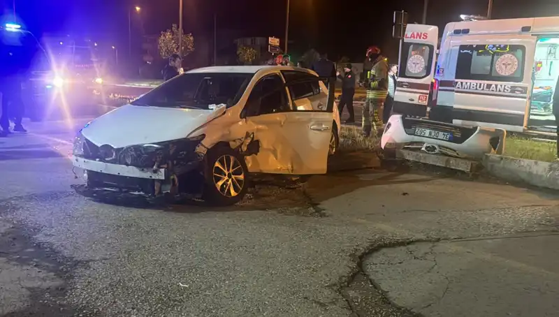Pikap ile Otomobil Çarpıştı: Kazanın Ayrıntıları ve Sonuçları