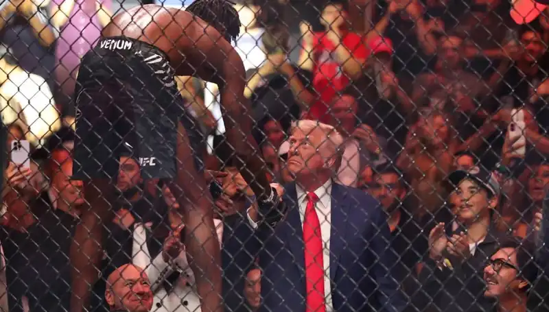 Trump, Beyaz Saray Bahçesi'nde Heyecan Verici Bir UFC Maçı Düzenleyecek!