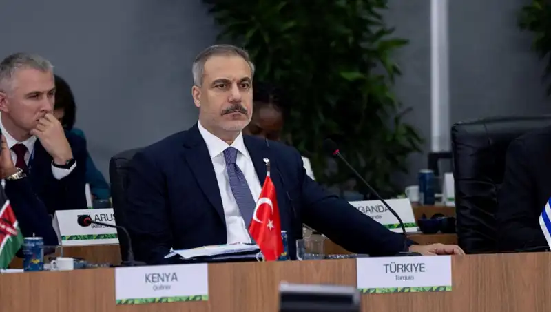 Yapay Zeka Uygulamaları BRICS Zirvesi'nde Tartışıldı: Tedbirler Alınmalı!