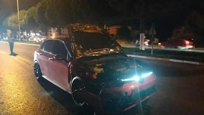 Balıkesir'de Motosiklet ve Otomobil Çarpışması: Hayatını Kaybeden ve Yaralanan Var
