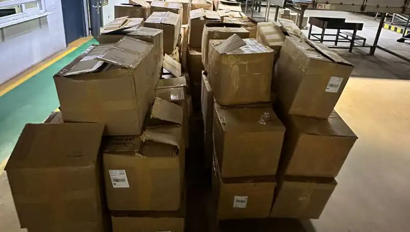 Kargo Şirketinin Deposunda Kaçak Tütün Operasyonu: Yüz Binlerce Lira Değerinde