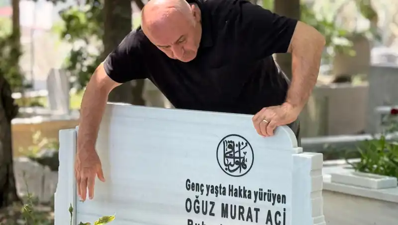 Aci Ailesinin Hüzünlü Babalar Günü: Kaybın Getirdiği Duygular
