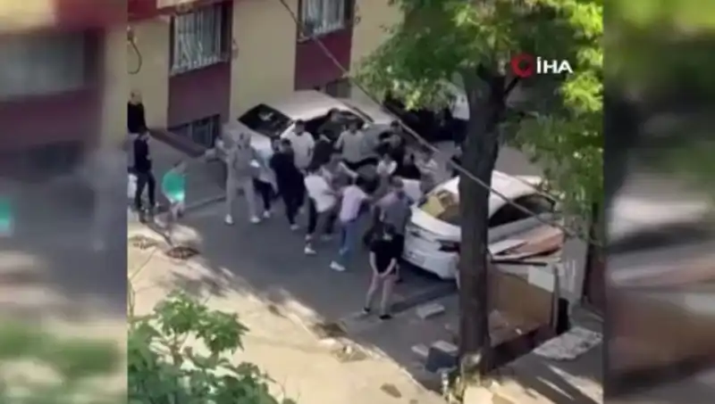 Madde Bağımlısı İçin Kapıda Bekleyen Tehlike: Meydan Dayaklarının Artan Riski
