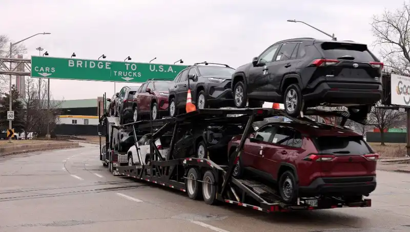 Toyota'nın ABD için Hibrit Araç Stratejisi: Yeni Döneme Hazır Mı?